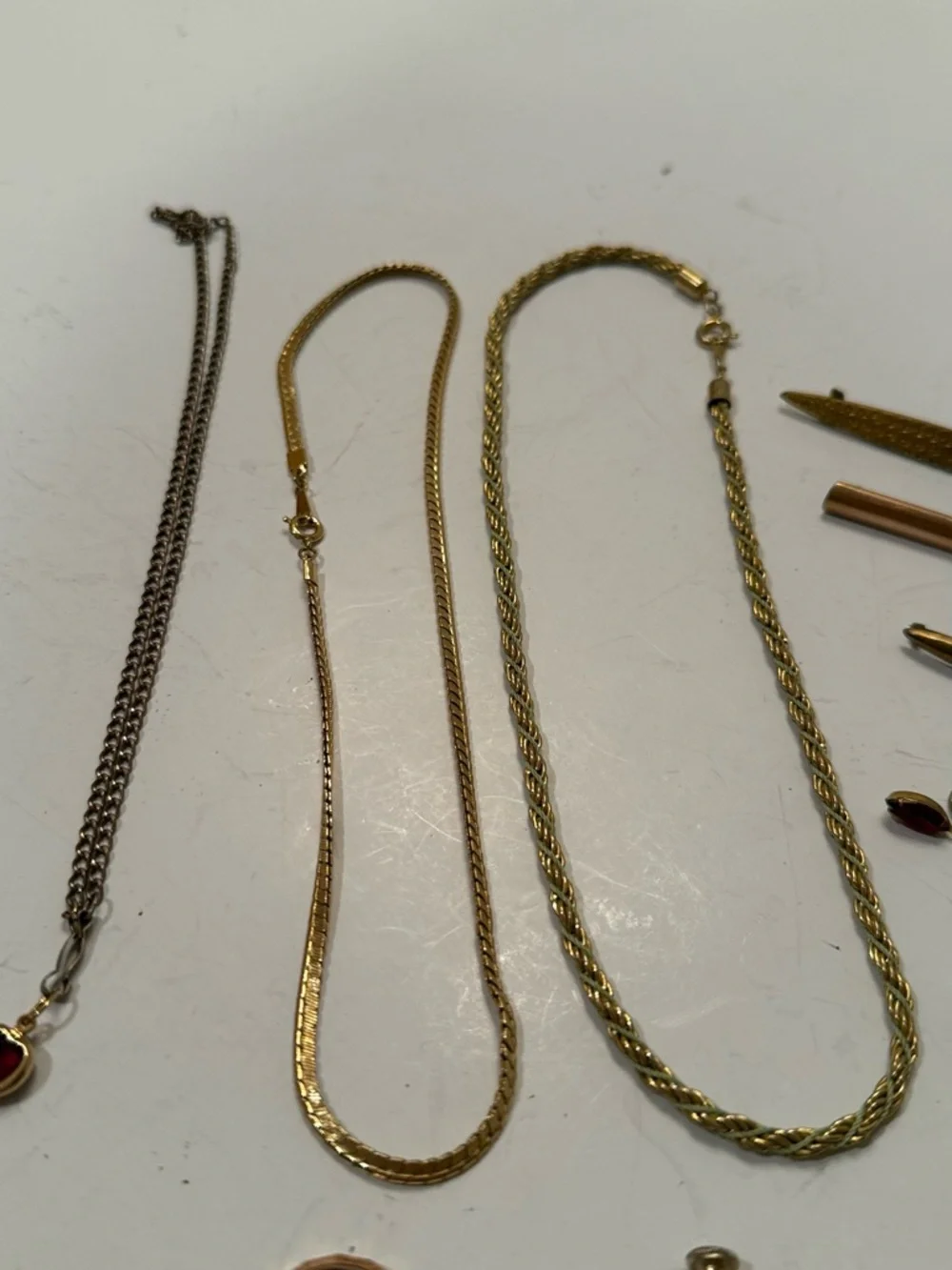 Vintage Gold-Tone Mixed Jewelry Set with Garnet-Colored Accents - Picture 4 of 5